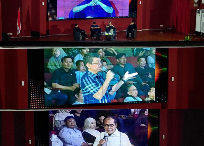 Rocky Gerung, ARW, dan Danny Pomanto Hadiri Public Lecture Series Pandu Negeri di UNM, Bahas Demokrasi