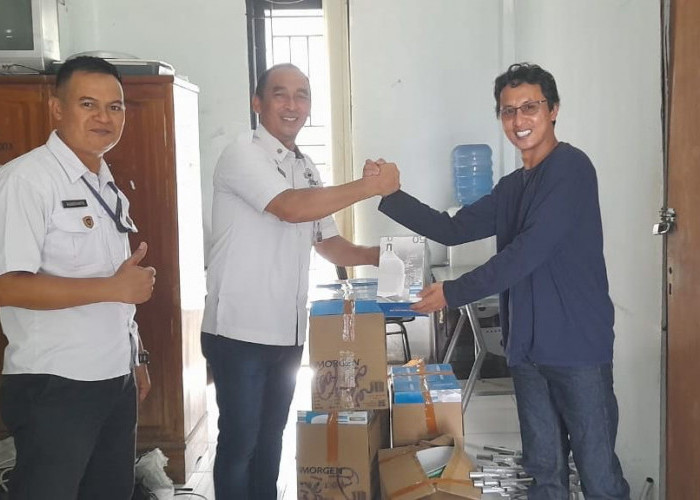 Alia Grafika Foundation Bantu 100 Lampu Jalan, Dishub: Langkah Nyata untuk Takalar Terang