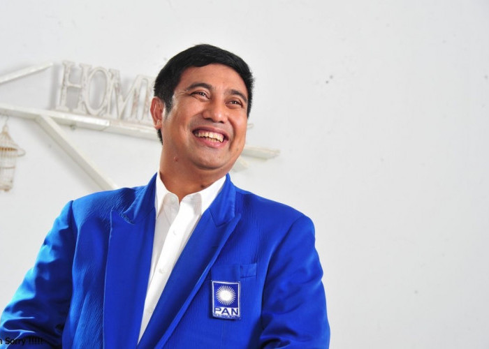Forum Pemred Anugerahi Chaidir Syam Penghargaan Bupati Terbaik Bidang Komunikasi Publik