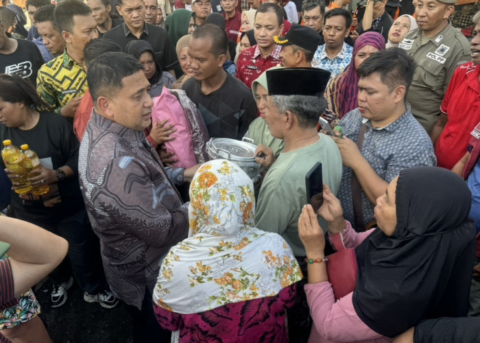 Tinjau Korban Kebakaran Tamalate, Appi Pastikan Bantuan Logistik dan Material Tersalurkan