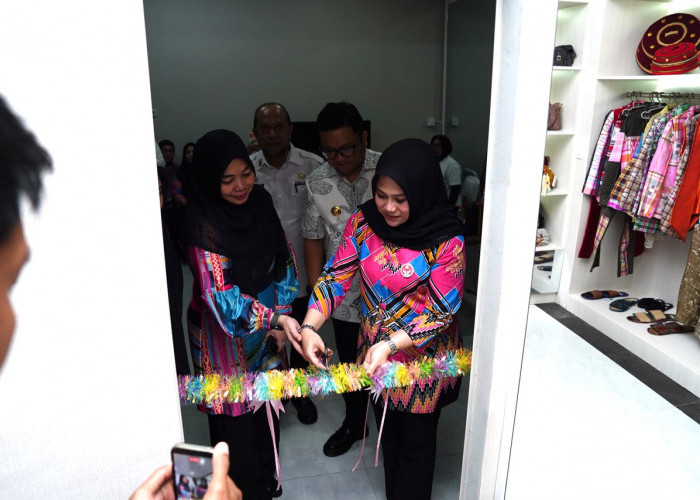 Dorong Pengembangan UMKM, Dekranasda Gowa Sediakan Galeri Mini