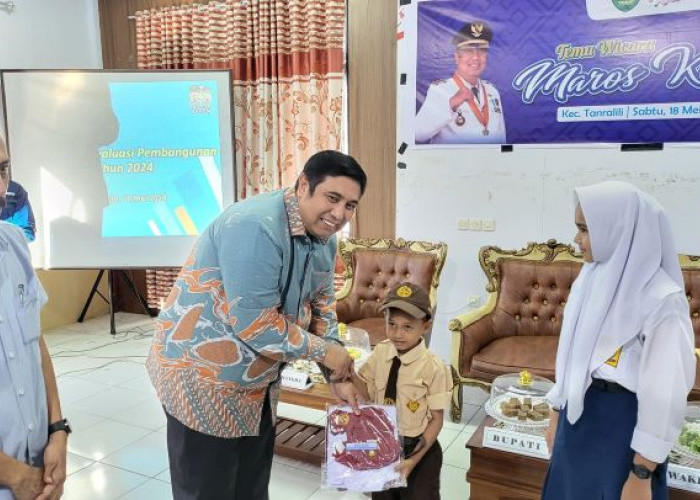 Ringankan Beban Orang Tua, Pemkab Maros Kembali Gelontorkan Rp2 Miliar untuk Seragam Sekolah Gratis