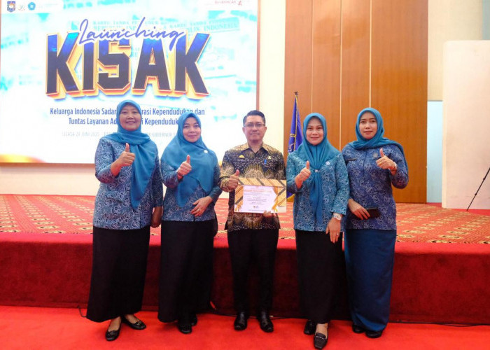 Aktif Pencatatan Akta Kematian, Disdukcapil Gowa Diganjar Penghargaan