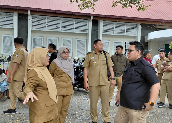 Parkir Liar  di Jalan Penghibur Ditertibkan, Camat Ujung Tanah: Parkir Resmi  Disiapkan