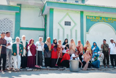     Geber Masjid di Takalar, KUA Gandeng TNI, DWP dan Mahasiswa