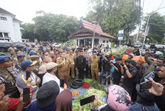 Temui Pendemo, Appi: Silakan Berdagang, Tapi Bukan di Tempat Terlarang