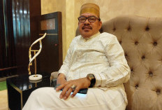 Yasin Azis-Aksa Mahmud Bersama Sejumlah Tokoh Hadiri Mubes KKDB