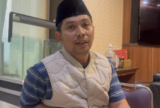 Camat Panakkukang Tegaskan Lurah Fokus Layani Warga, Bukan Nongkrong di Warkop Saat Jam Kerja