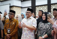 Weekend, Wabup DM Membaur dengan Jemaah Haji Gowa Kloter 7