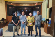 Pemilihan Berlangsung Kondusif, Camat Panakkukang, Arif Fadli Bekali RT/RW Standar Layanan Publik