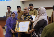 Kota Makassar Berhasil Raih Predikat INFORMATIF dalam Anugerah Keterbukaan Informasi Publik Tahun 2025