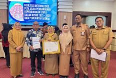 Capaian Prevalensi Stunting Terendah Antar Sidrap Raih Penghargaan Mendukbangga 