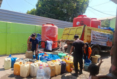 BPBD Makassar Salurkan 5,1 Juta Liter Air Bersih, Jangkau 8 Kecamatan