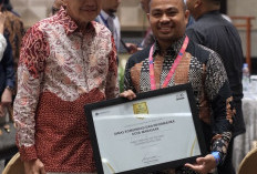 Inovasi Lontara+ Antarkan Diskominfo Makassar Raih Public Service of the Year Sulsel 2026