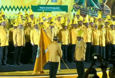 Sekjen Sarmuji Lantik 198 Pengurus Golkar Sulsel yang Dinahkodai IAS