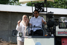 Perkuat Sektor Pertanian, Kementan Kembali Salurkan Alsintan di Gowa