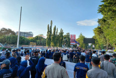 NasDem Sulsel  Demo Tempo,  Tak Terima Disebut 'PT NasDem Indonesia Raya Tbk'