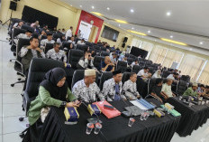 Guru di Luwu Utara Curhat ke DPRD: Setahun Tak Digaji, Lalu Dipecat Tanpa Hormat