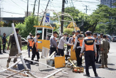 Tak Berizin, Portal Parkir Ilegal di Ramayana Pettarani Akhirnya Dibongkar