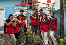 KKN Unhas Bantu Tingkatkan Literasi PKK Warga Alliritengae lewat Papan Edukasi