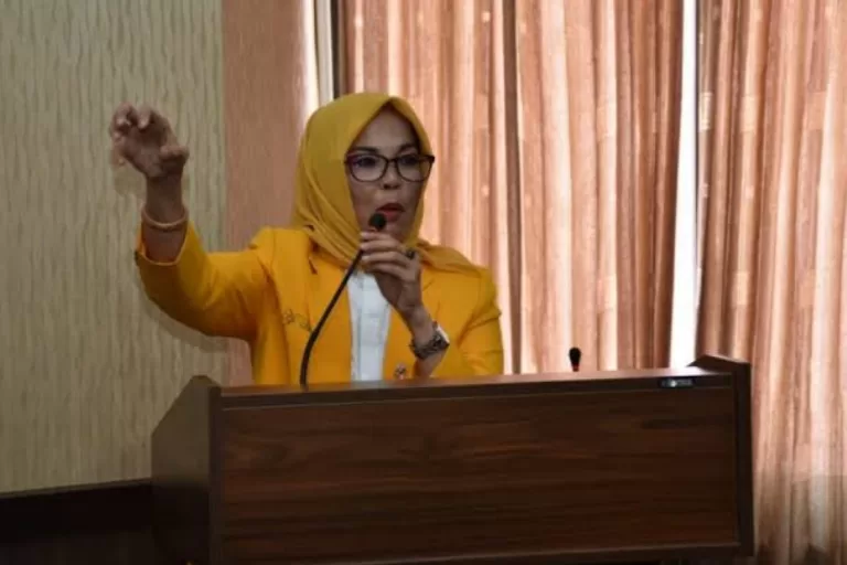 Prof Hasmyati, Satu-Satunya Calon Rektor UNM Wanita