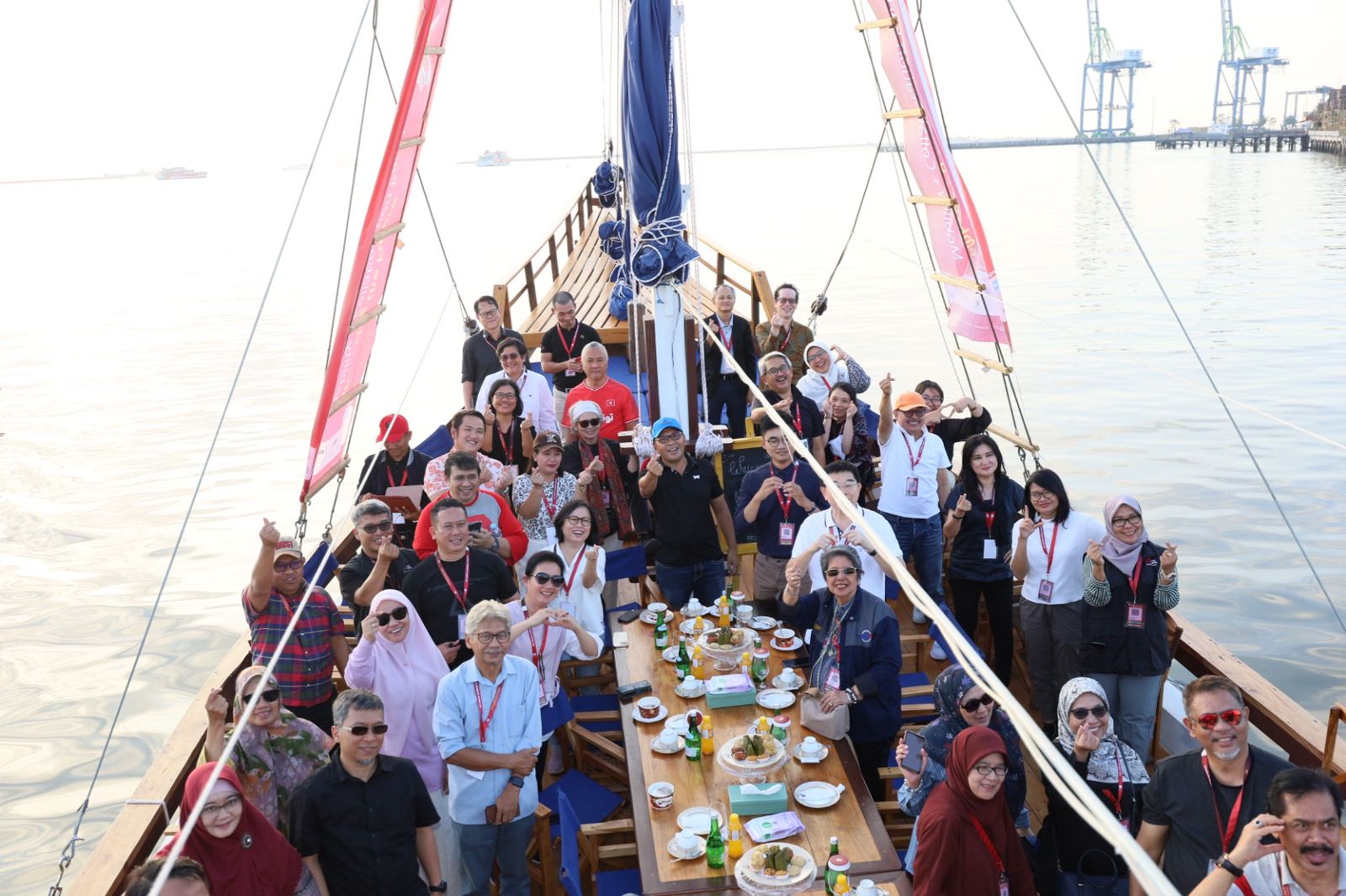 Danny Pomanto Ajak Arsitek se-ASEAN Berlayar dengan Kapal Pinisi di Pantai Losari