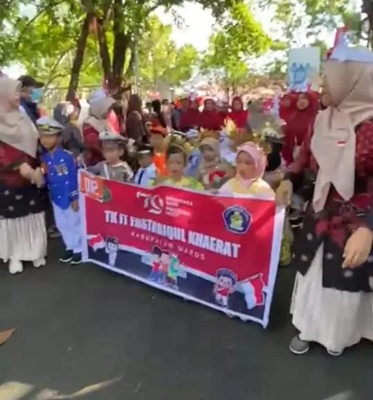 Lomba Gerak Jalan Indah di Maros Diikuti Ratusan Barisan