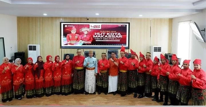 Kecamatan Ujung Pandang Kompak Pakai Baju Adat di HUT Kota Makassar ke 416 Tahun