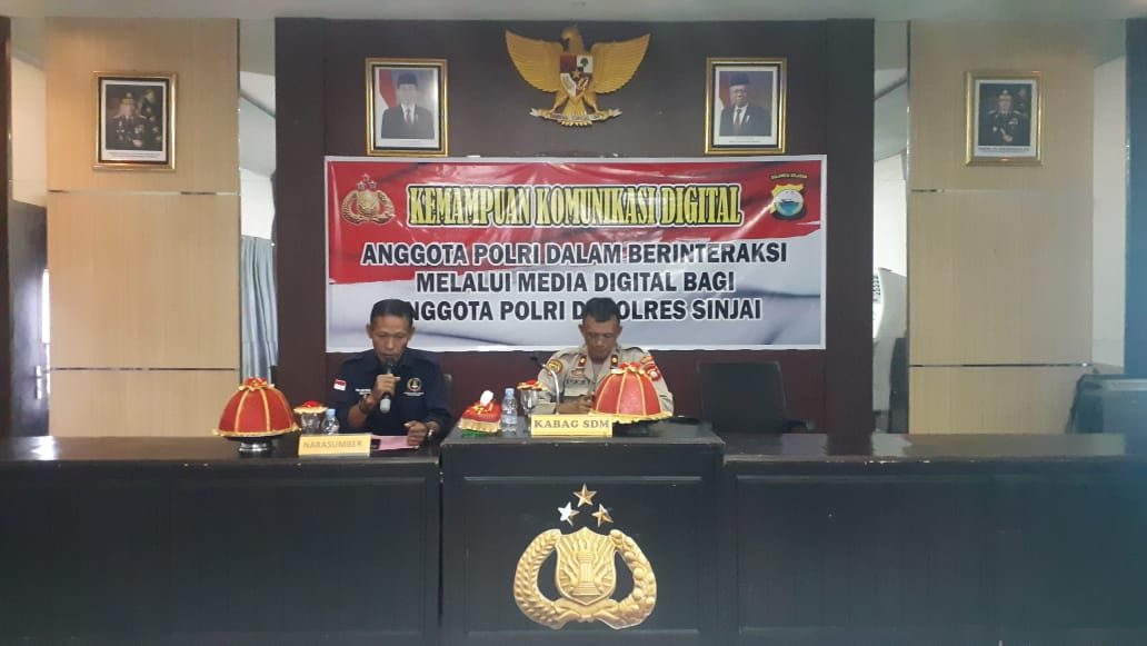 Program Polisi Belajar, Ketua DPC AMJI RI Sinjai Bawakan Materi Pelatihan