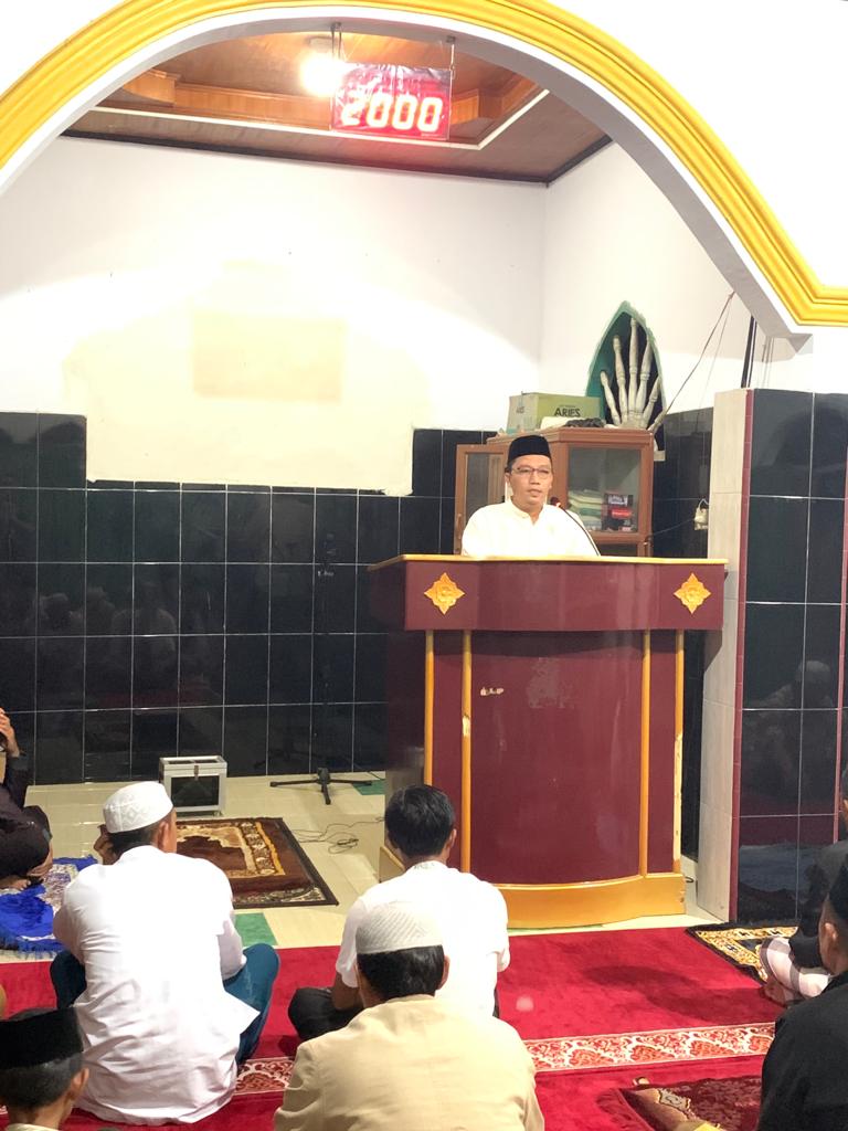 Safari Ramadan, Kajari Sinjai Beri Ceramah di Masjid Babussalam Sinjai Selatan