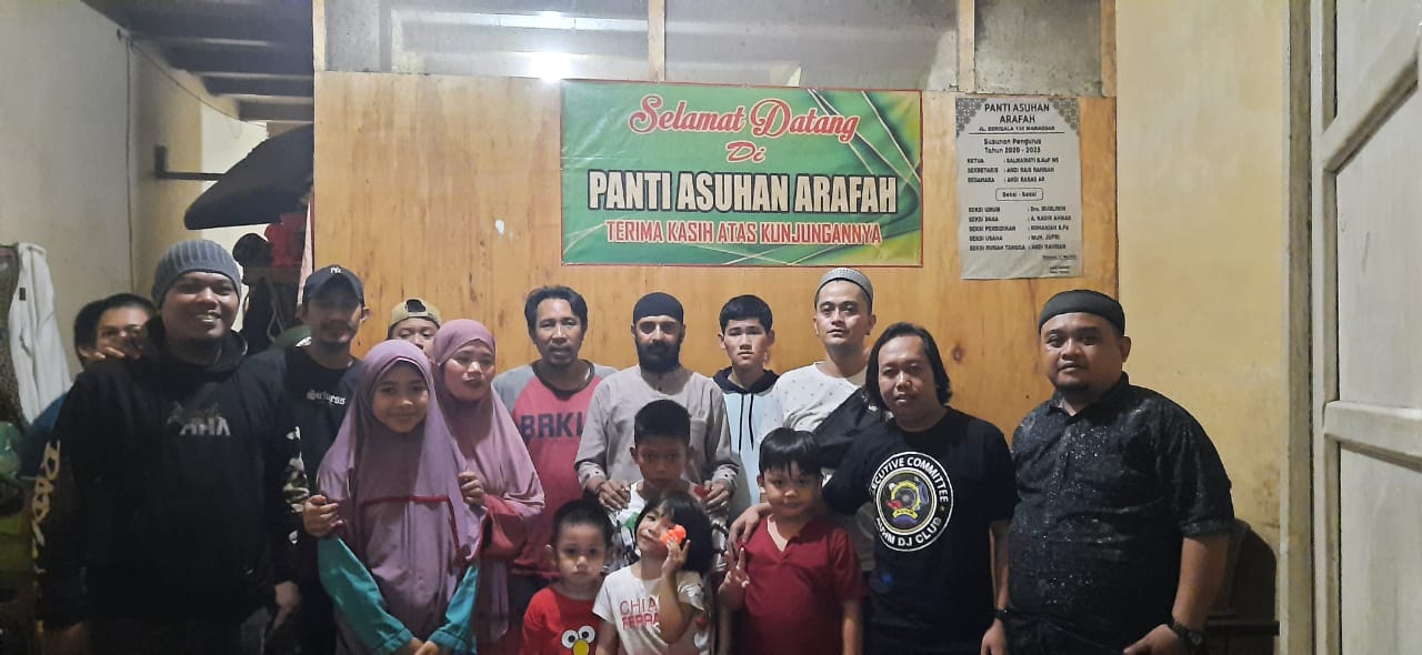 AUHM Berbagi Kasih Bersama Anak Yatim Piatu dan Kaum Dhuafa di Makassar