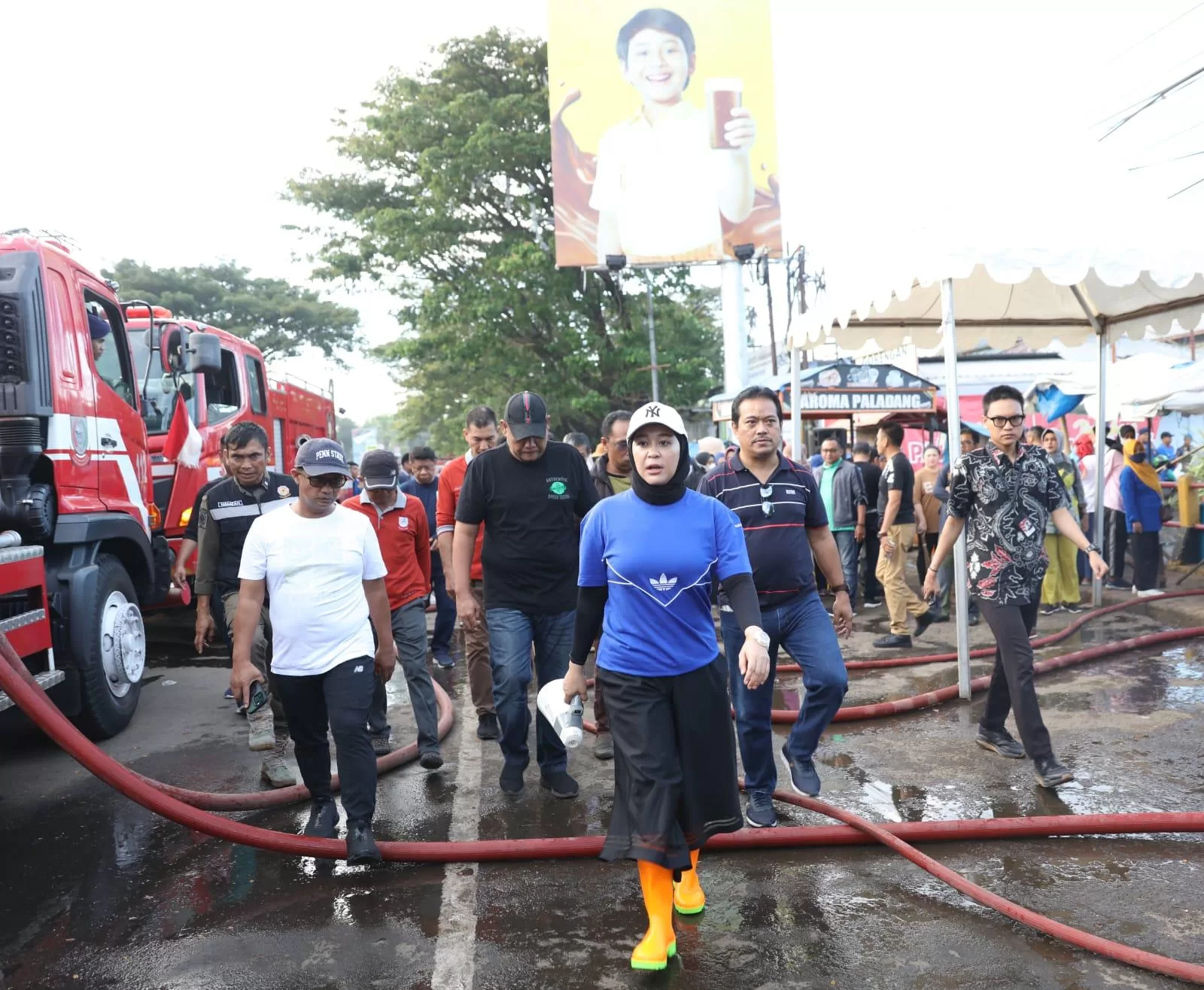 Wawali Makassar Bersama Ratusan Satgas Gelar Aksi Bersih-Bersih Pasar Pabaeng-Baeng