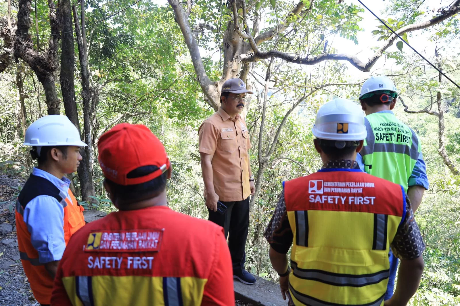 Aras Sudah Bedah 7 Ribu Rumah di Sulsel Selama Jabat DPR RI