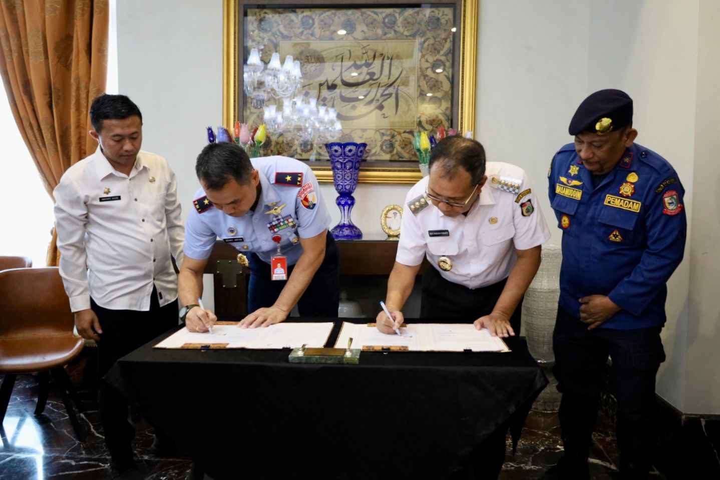 Lanud Sultan Hasanuddin dan Pemkot Makassar Taken MOU Soal Penanganan Kebakaran