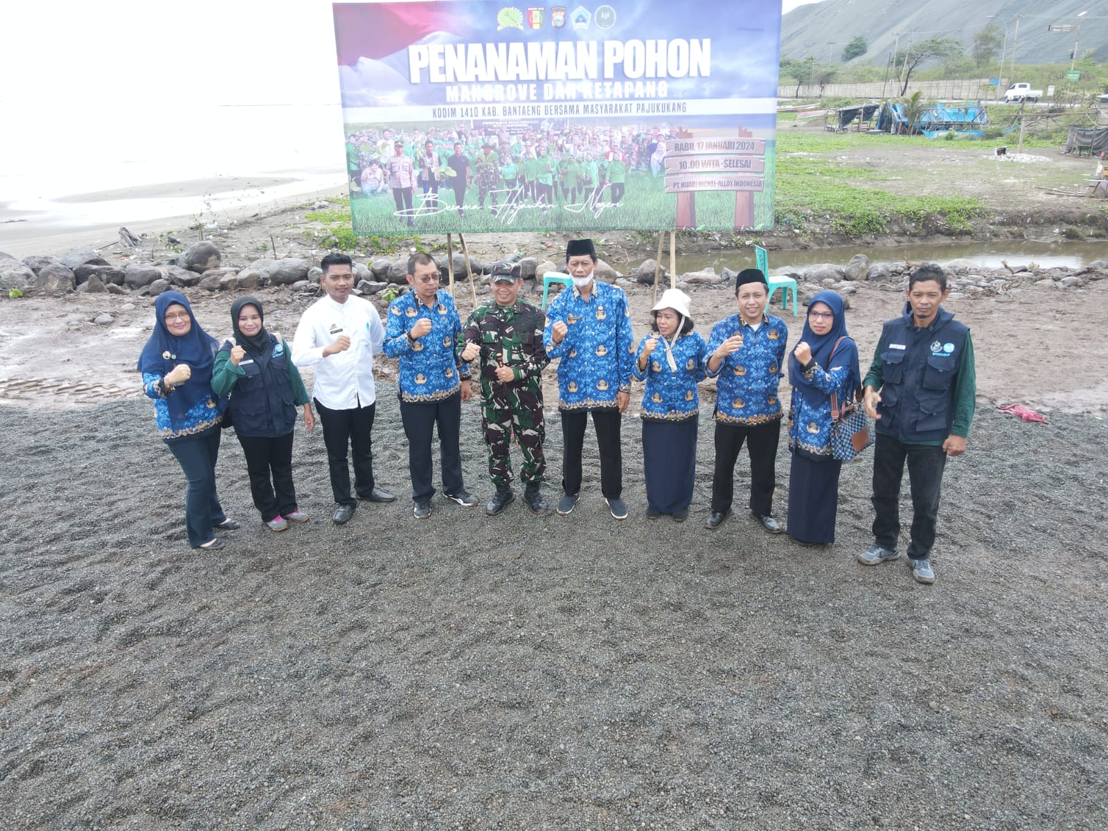 Cegah Abrasi, Huadi Group dan Forkopimda Bantaeng Tanam Mangrove dan Ketapang