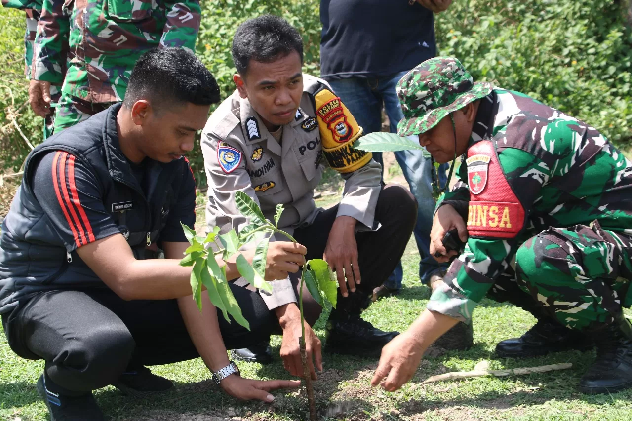 Huadi Group Ikut Andil Rehabilitasi Hutan di Bantaeng