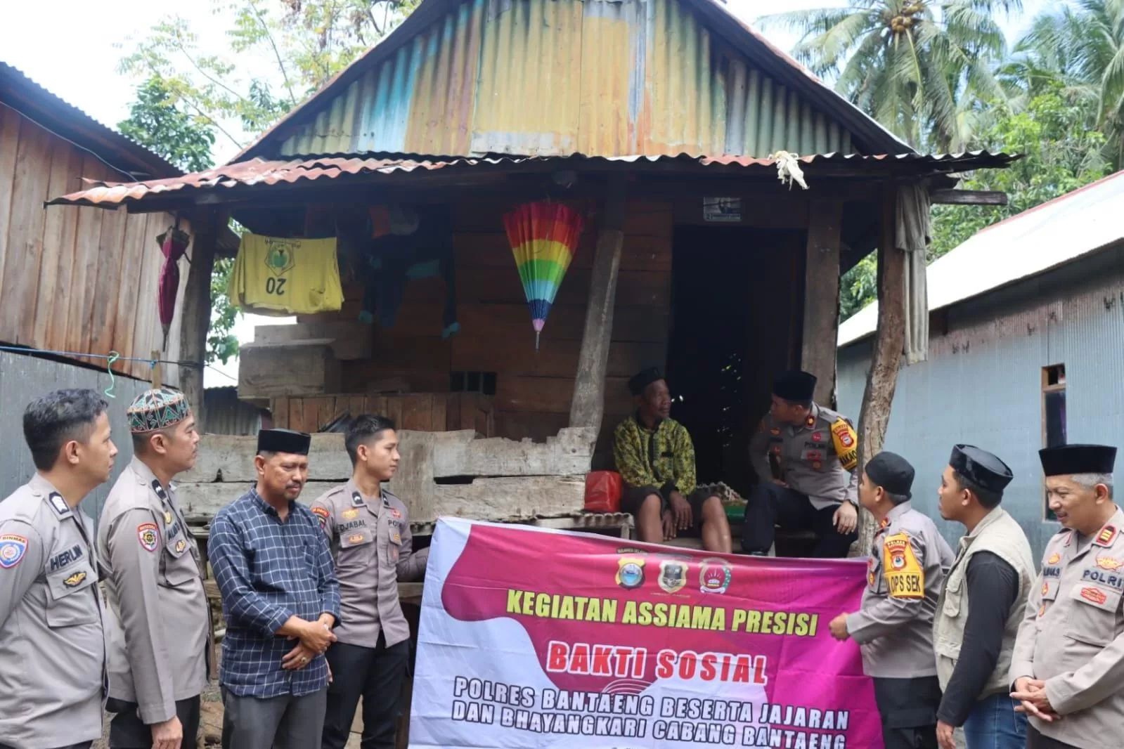 Huadi Group dan Polres Bantaeng Bantu Warga Kurang Mampu