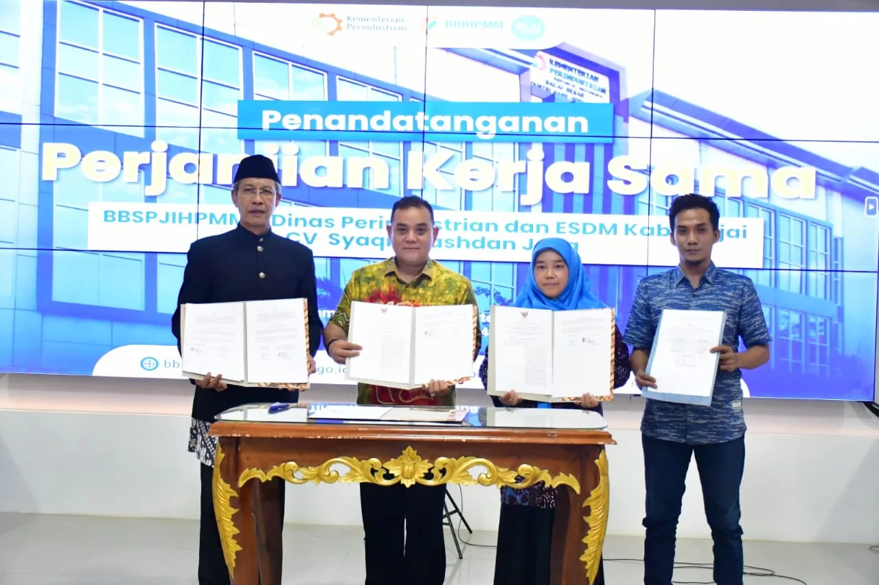 Pj Bupati Sinjai Teken MoU dengan Pihak Kementerian Perindustrian