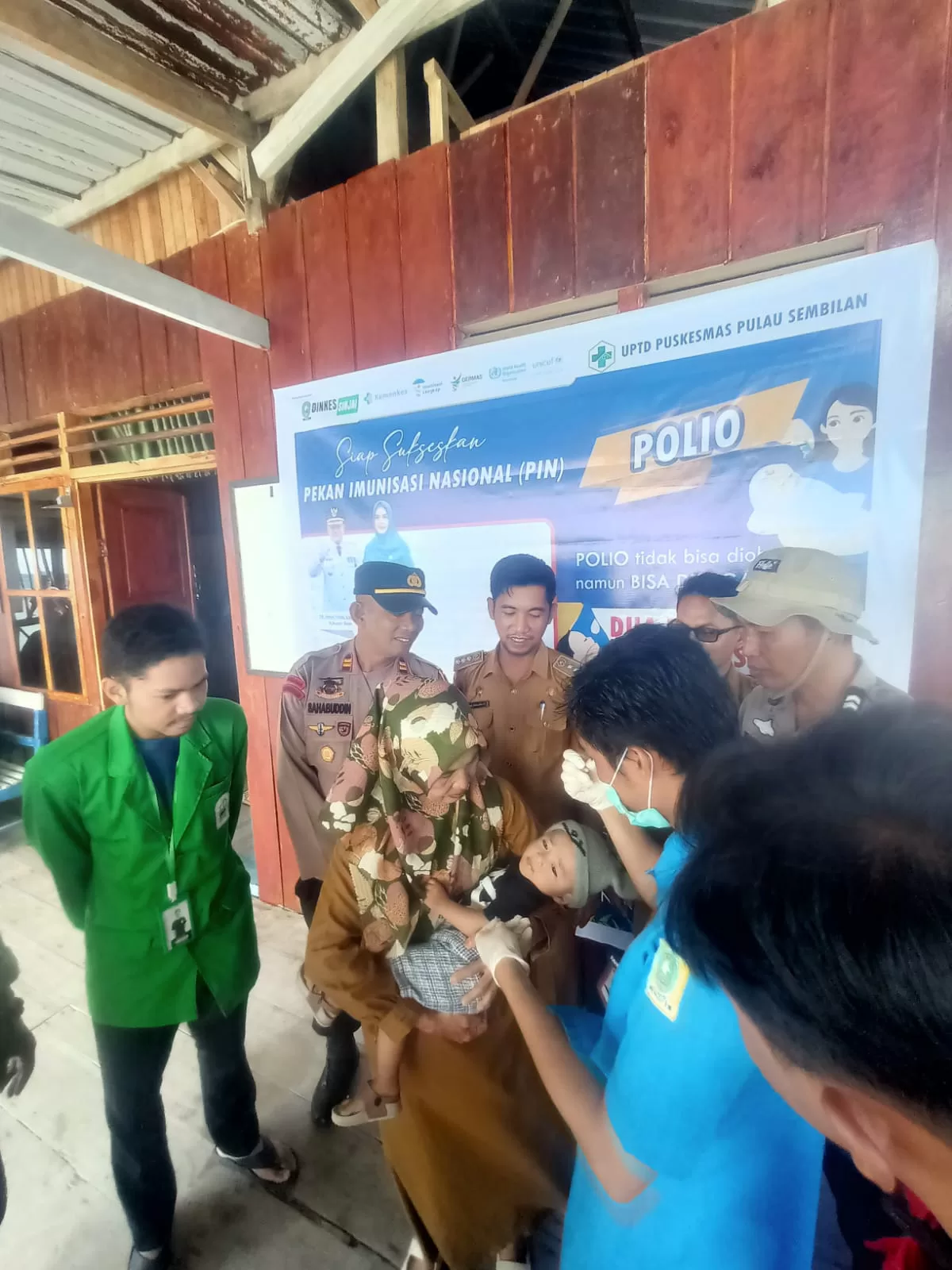 Kapolsek Pulau Sembilan Monitoring Pelaksanaan Pekan Imunisasi Nasional Polio Serentak