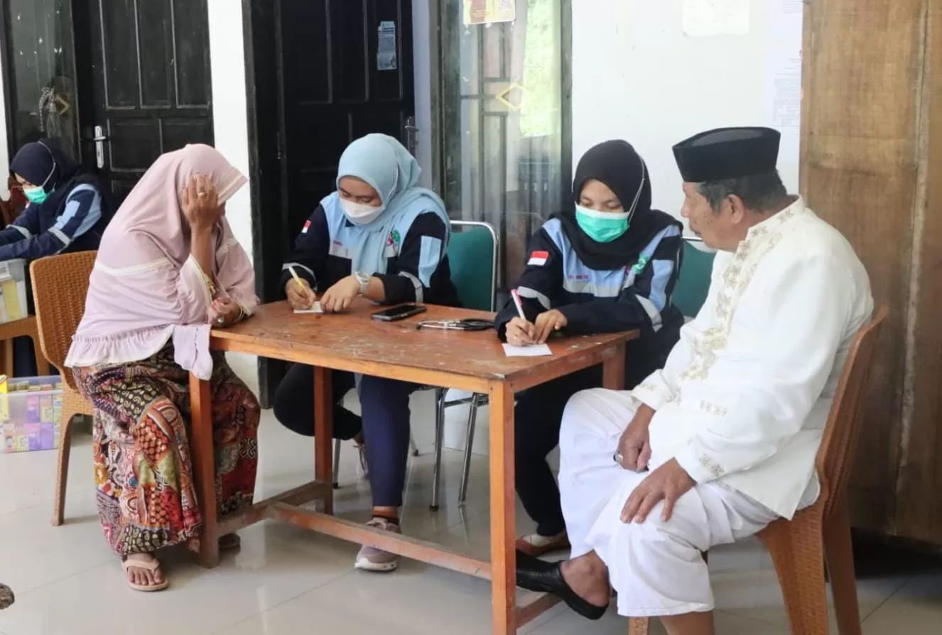 Klinik Huadi Group Sambangi Anak Penderita Penyakit Hidrosefalus