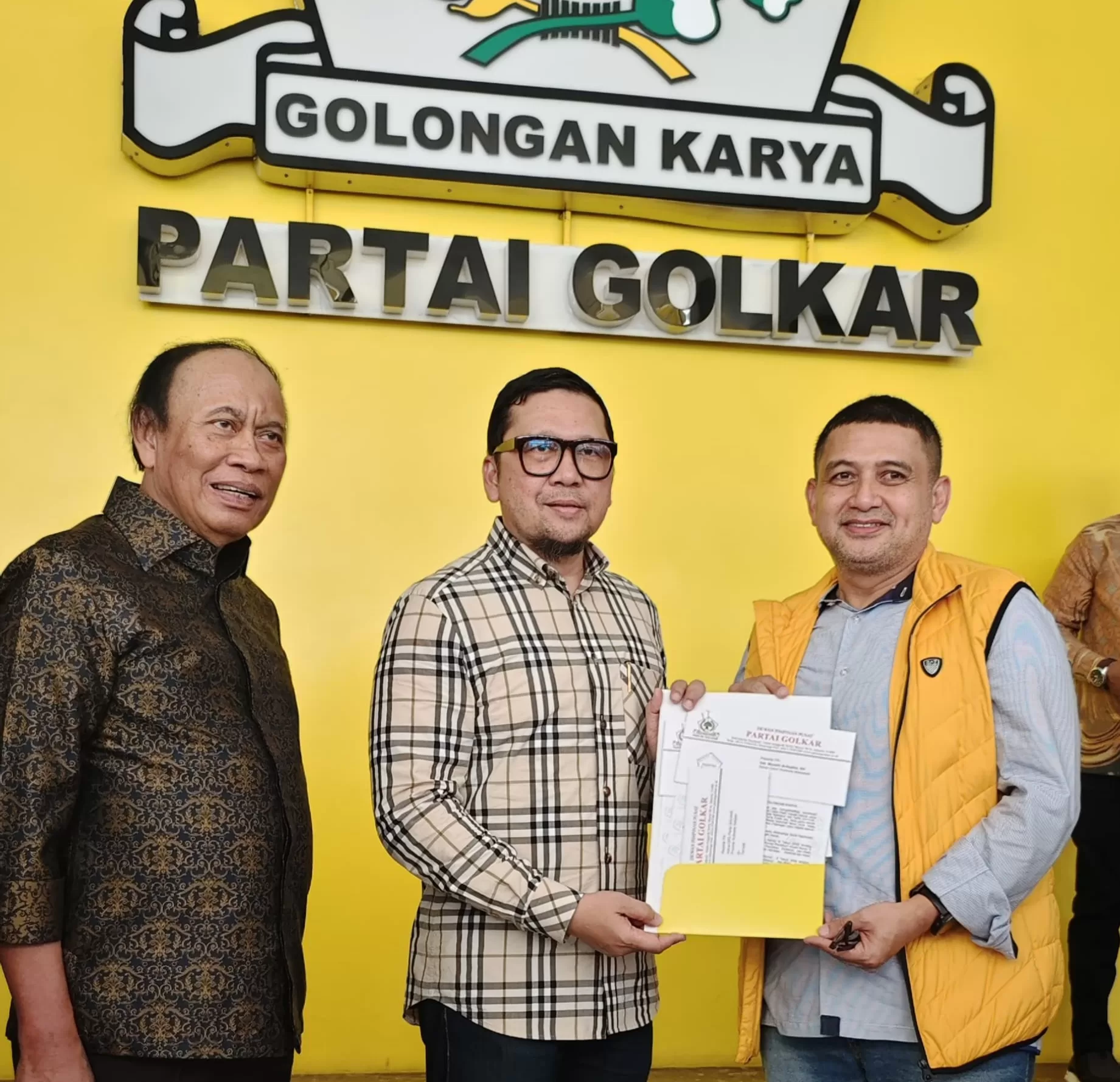 Golkar Keluarkan B1-KWK untuk Appi-Aliyah Bertarung di Pilwali Makassar