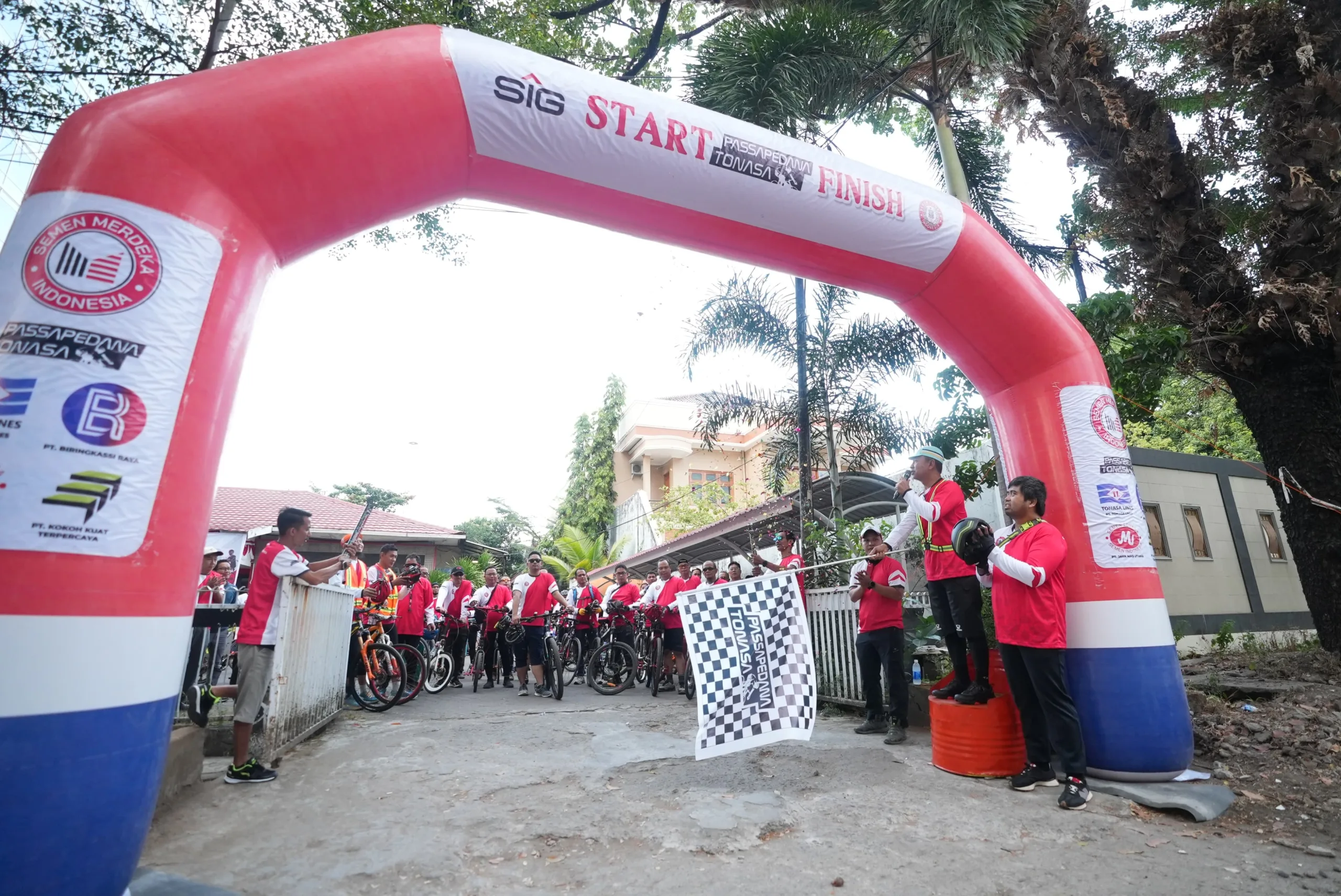 PT Semen Tonasa Adakan Gowes Santai Merdeka