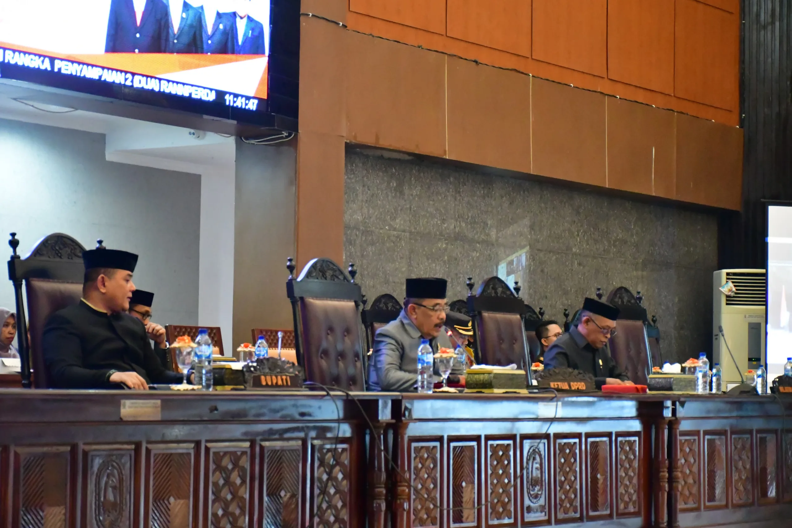 Rapat Paripurna, DPRD dan Pemkab Sinjai Bahas Tiga Ranperda