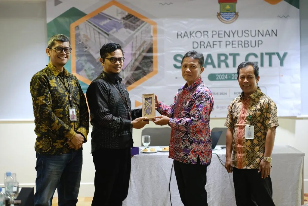 Pemkot Makassar Ajari Pemkab Tangerang Cara Menyusun Draft Smart City