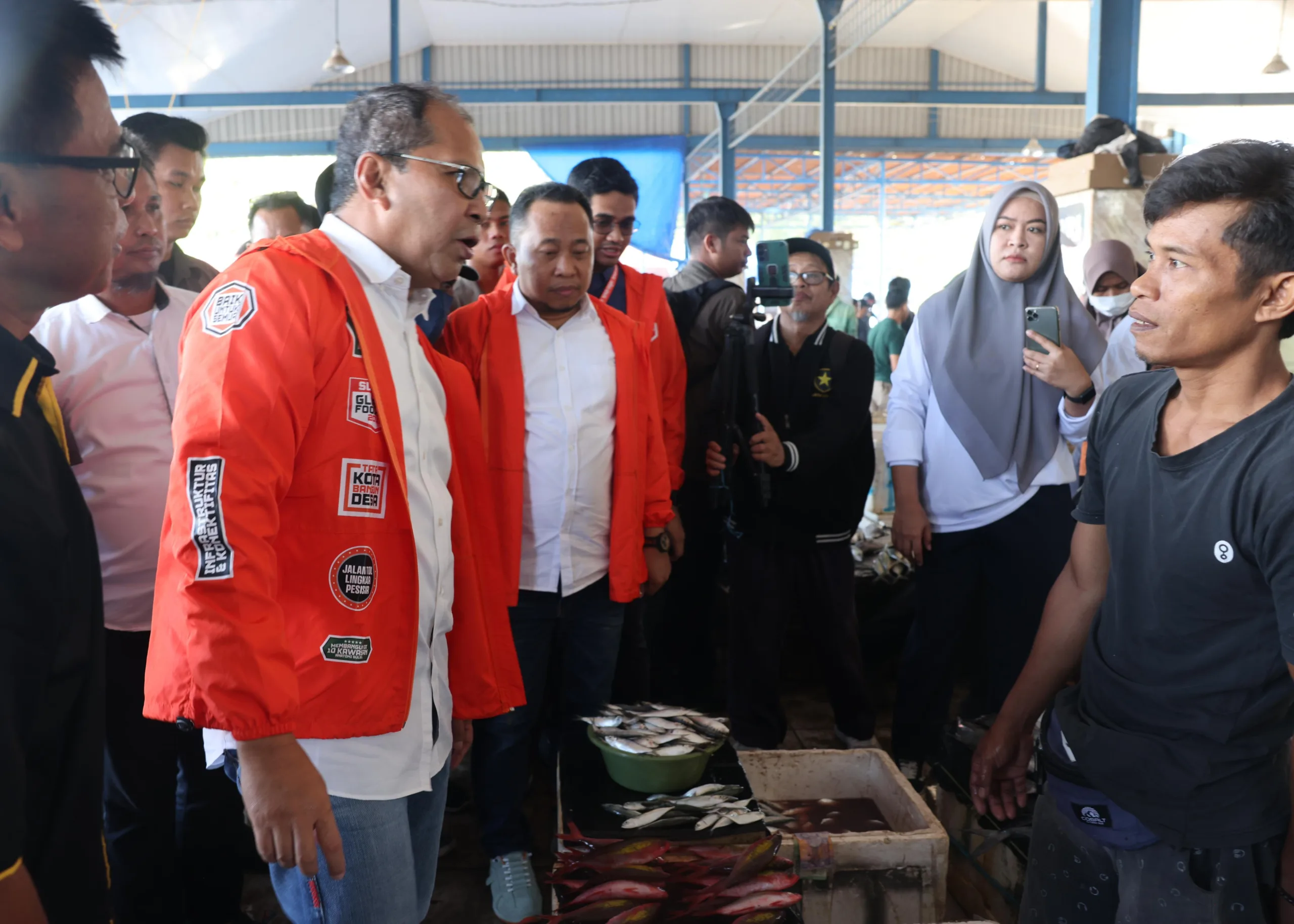 Pedagang Ikan Berharap Cagub Sulsel Danny Pomanto Benahi TPI Labuang Maros