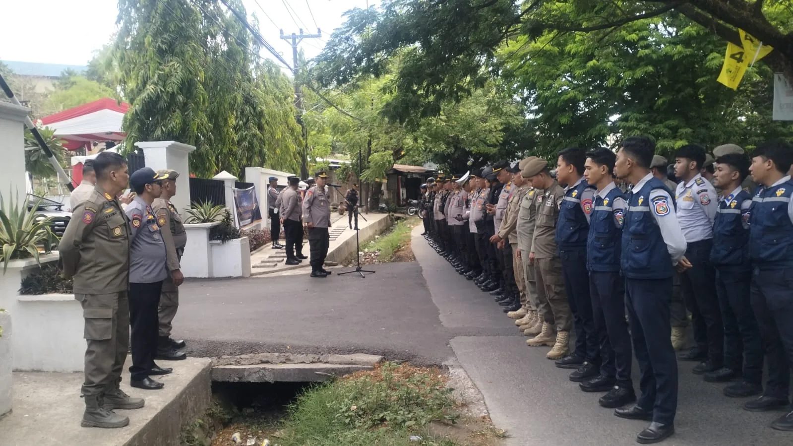 55 Personel Satpol PP Amankan Puncak Kirab Pilkada Kota Makassar