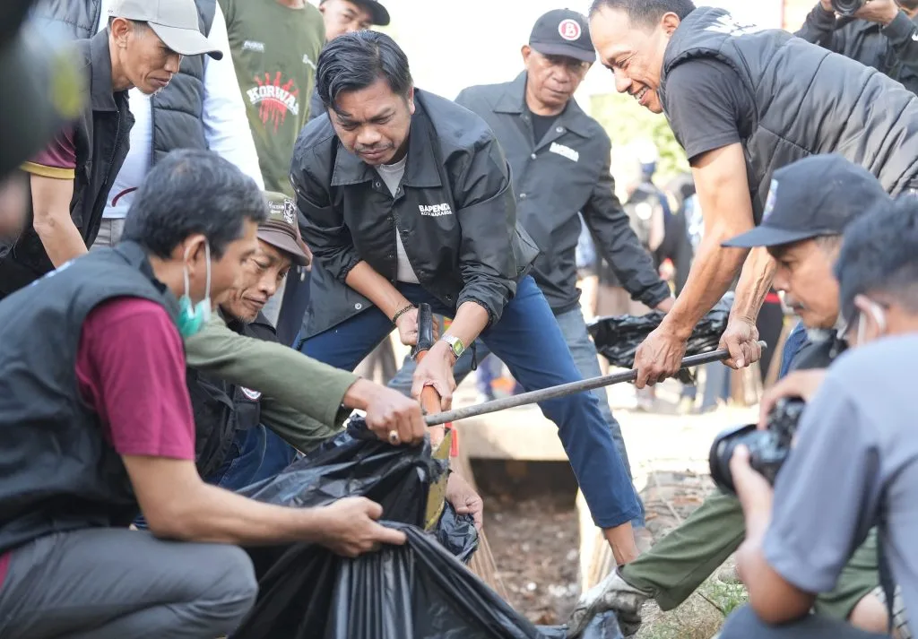 Pemkot Makassar Siap Pertahankan Piala Adipura