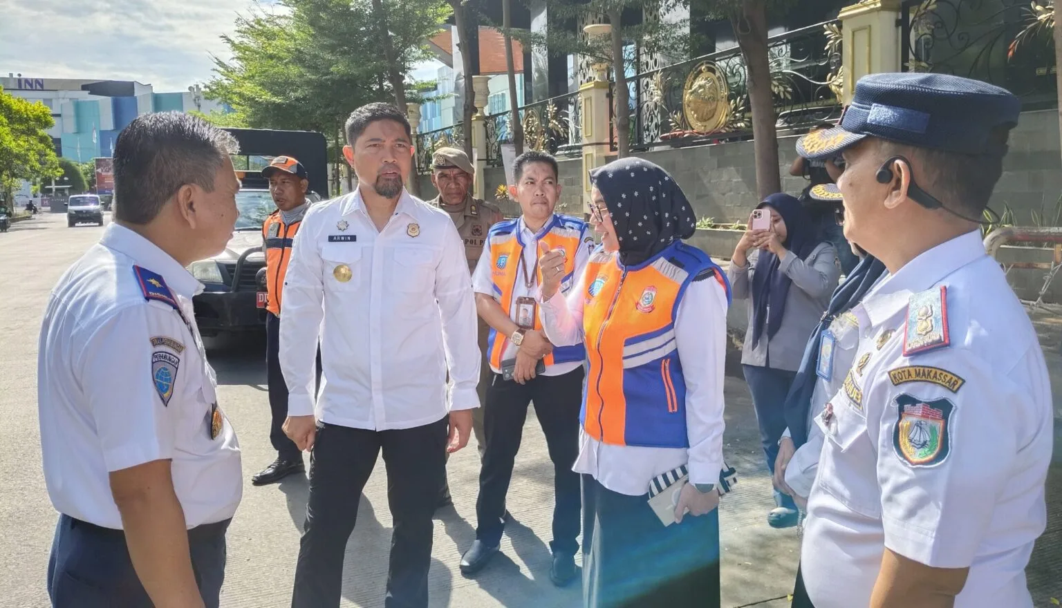 Perumda Parkir Makassar Terjunkan TRC Tata Parkiran