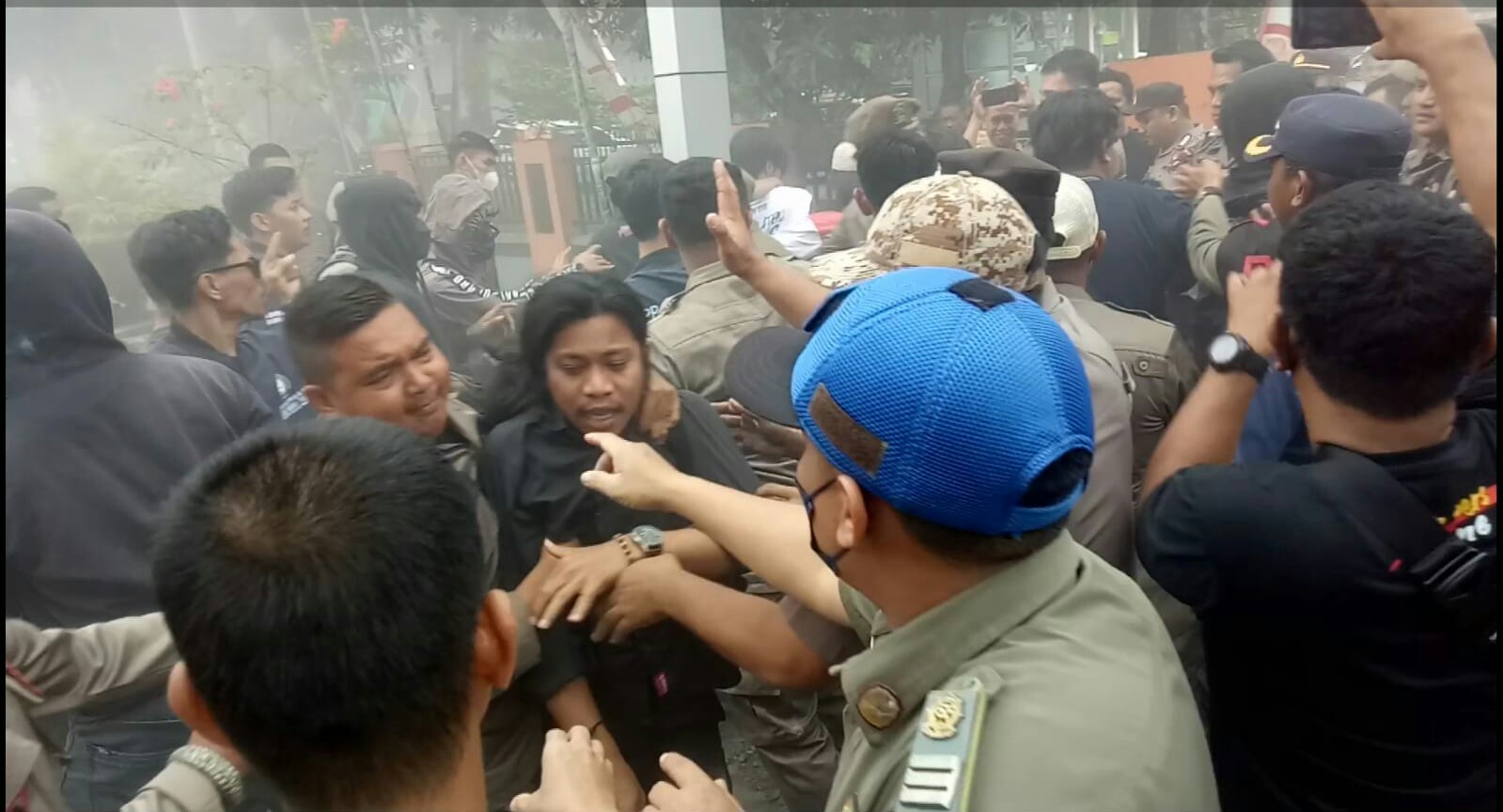 Puncak Hari Jadi Sinjai Diwarnai Aksi Demo DPP HIPPMAS, Anggap Pemerintahan Seto-Kartini Gagal