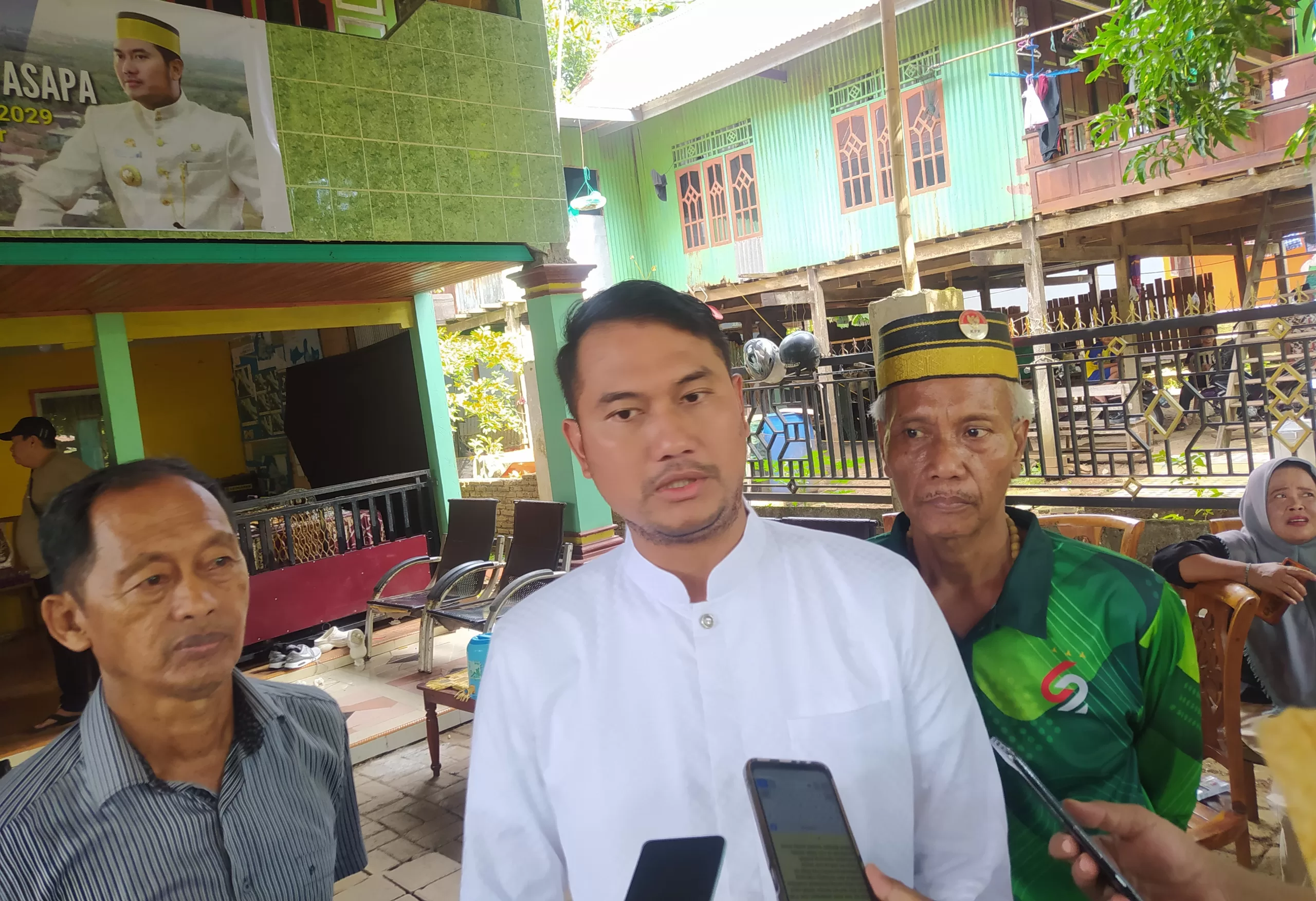 Silaturrahmi dengan Tokoh Masyarakat di Lakkang, Andi Seto Garap Basis Rudianto Lallo